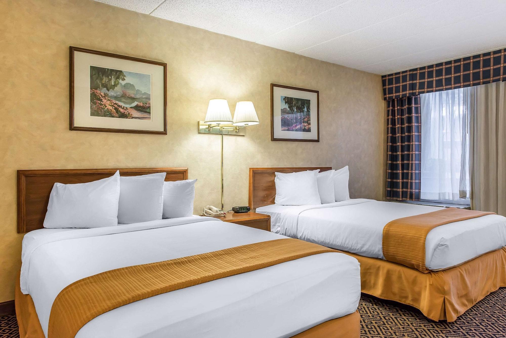 Quality Inn And Conference Center Спрингфийлд Екстериор снимка