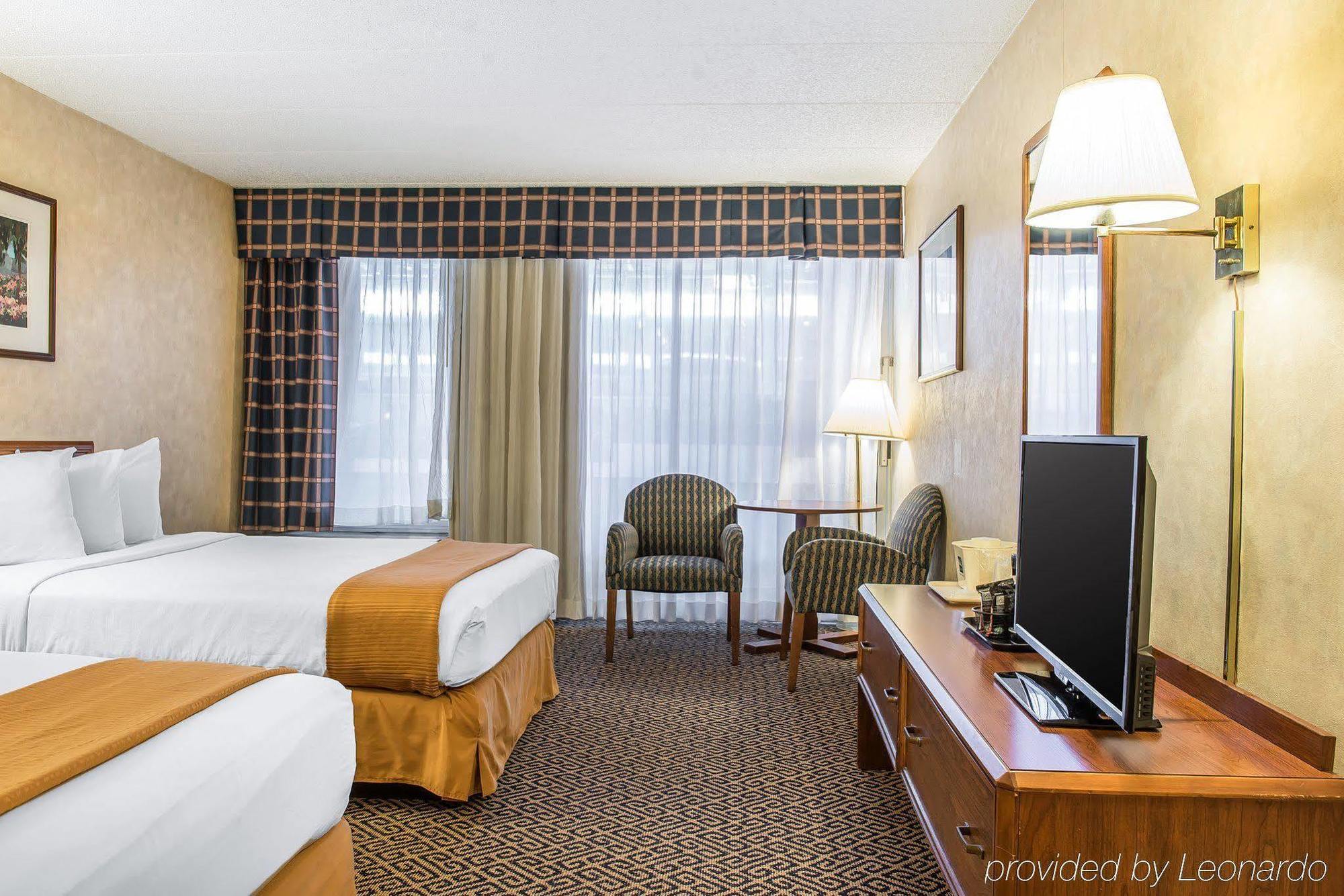 Quality Inn And Conference Center Спрингфийлд Екстериор снимка