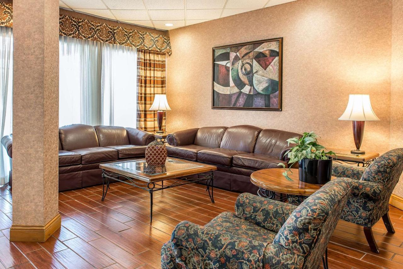 Quality Inn And Conference Center Спрингфийлд Екстериор снимка